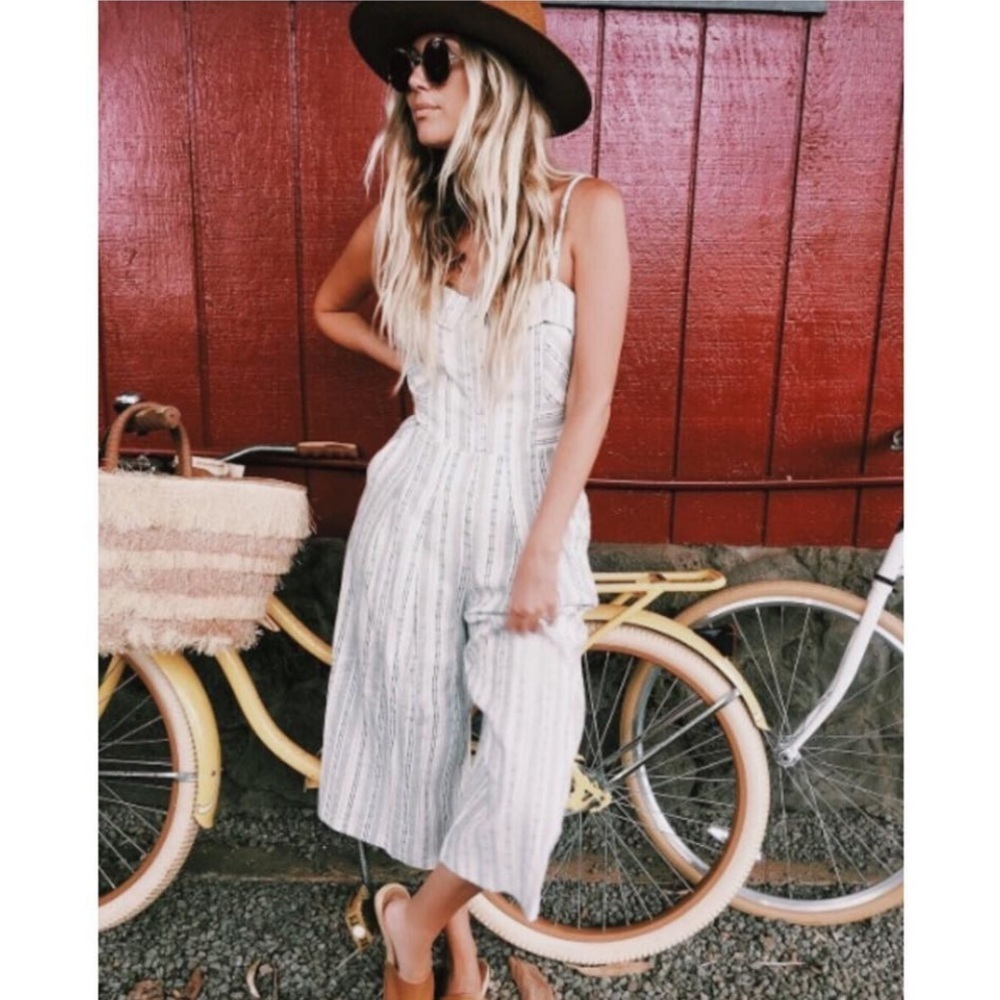 Anthropologie greylin jumpsuit wide leg cropped stripe size small